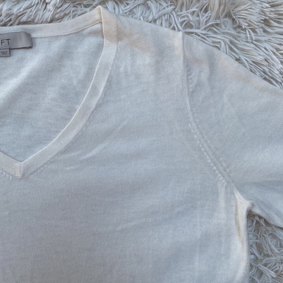 Loft V-neck Sweater 💗 Ivory - Picture 8 of 15